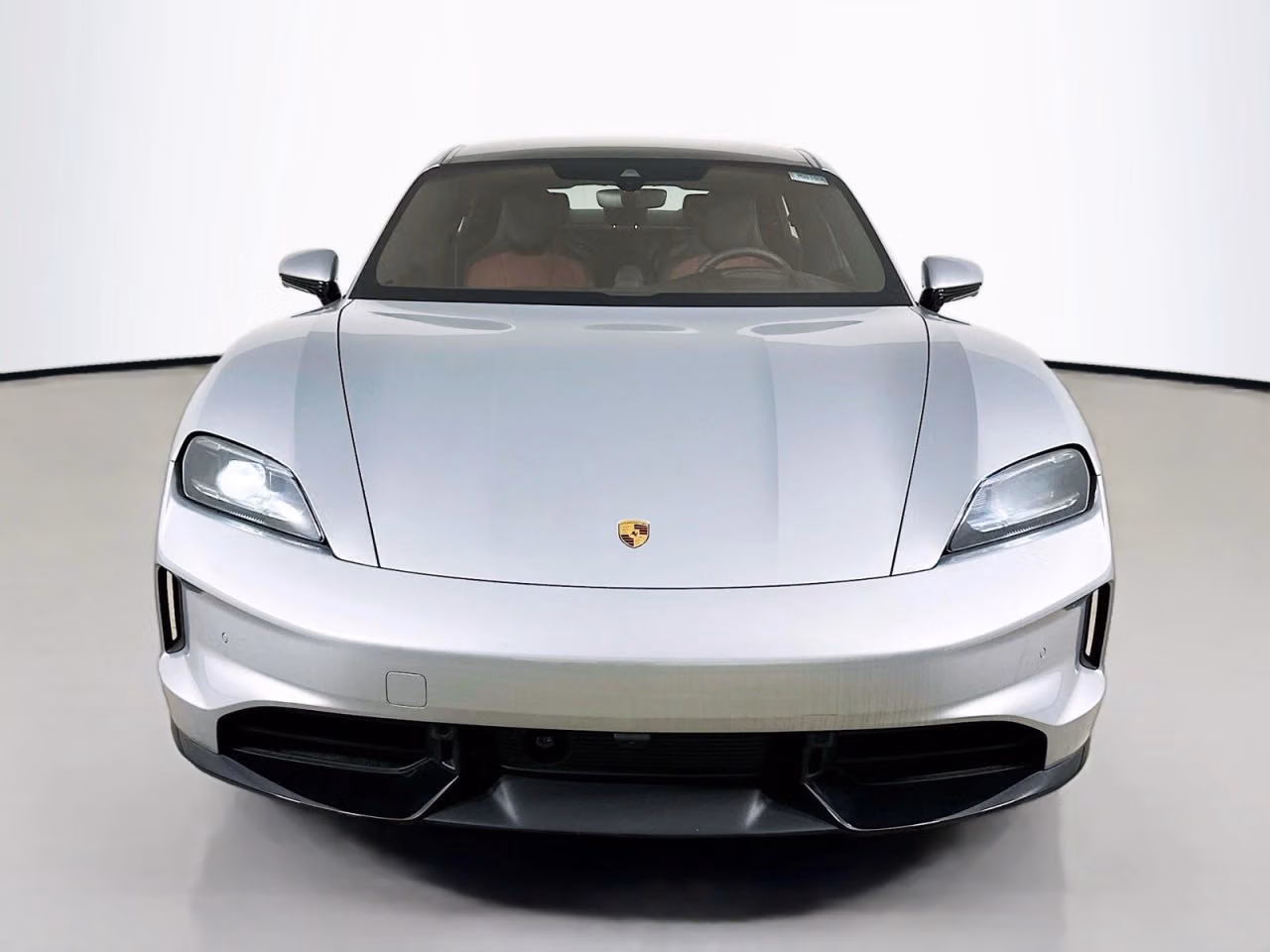 2026 Porsche Taycan GTS - Photo 12