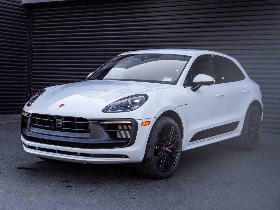2026 Porsche Macan