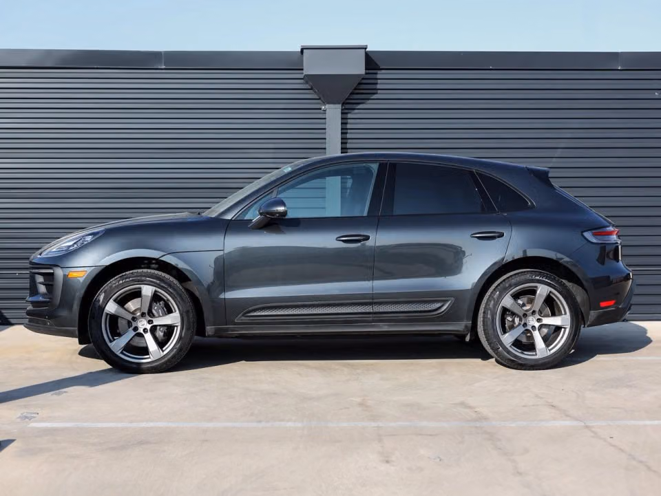 2026 Porsche Macan Base - Photo 11