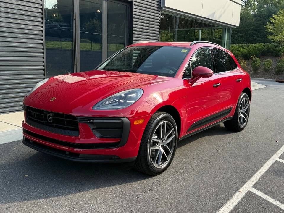 2026 Porsche Macan T