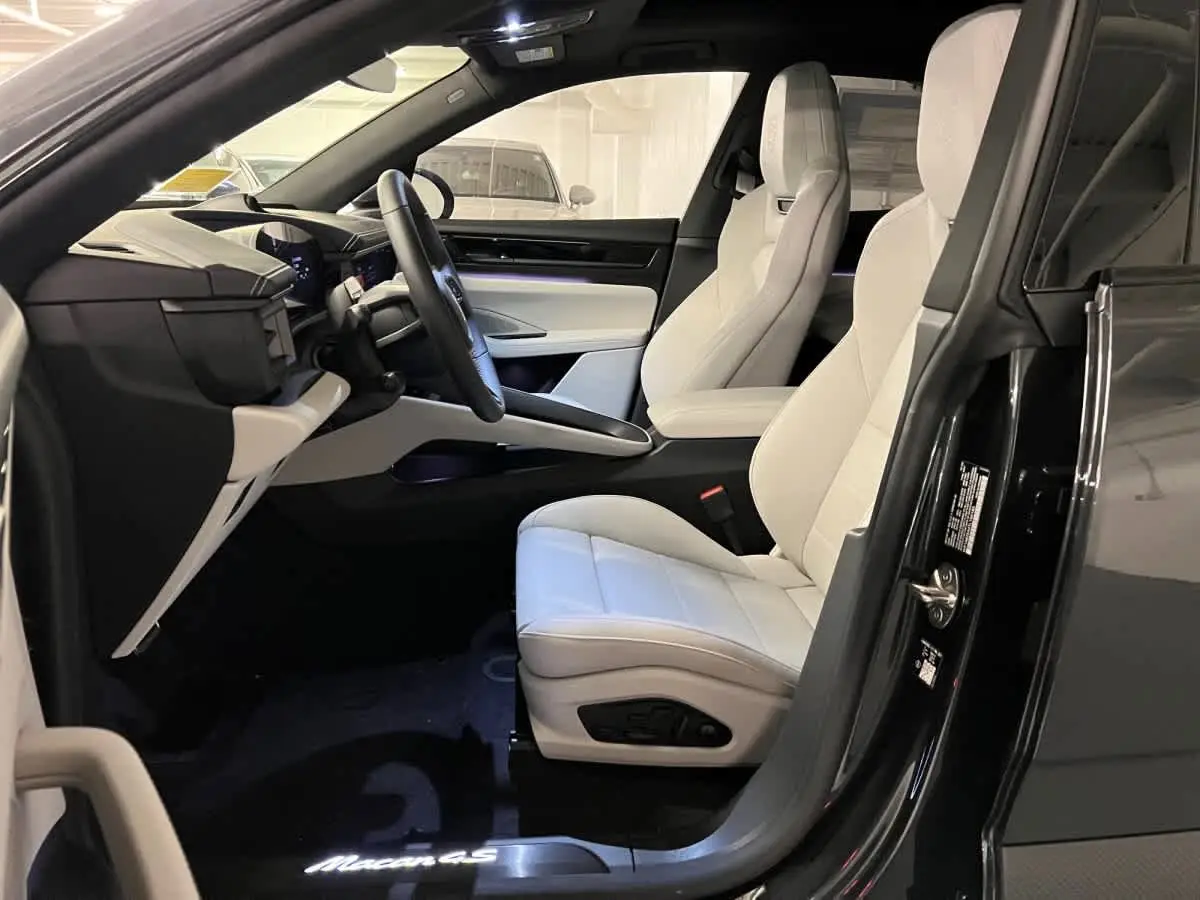 2026 Porsche Macan S - Photo 40