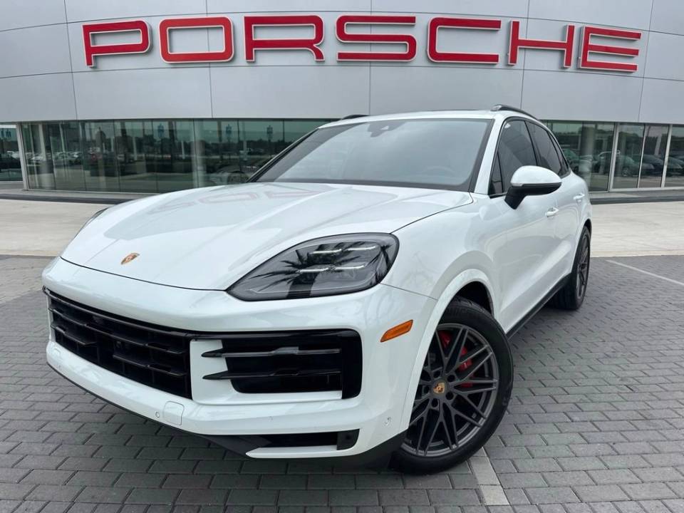 2025 Porsche Cayenne S
