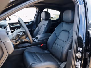2026 Porsche Cayenne Coup E-Hybrid - Photo 33