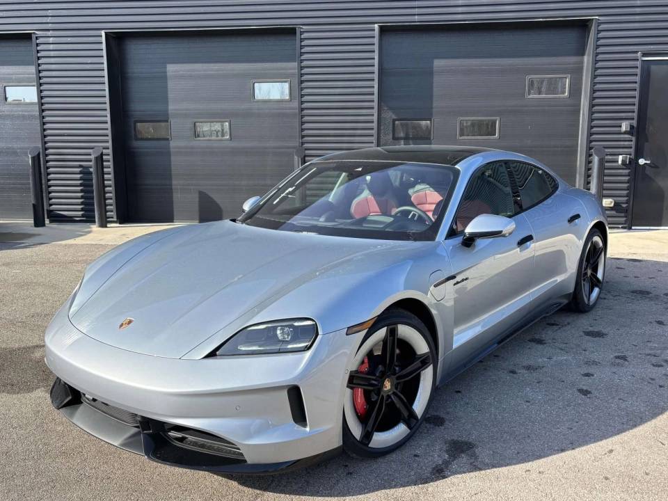 2026 Porsche Taycan