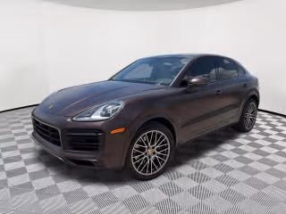 2023 Porsche Cayenne Platinum Edition's photo