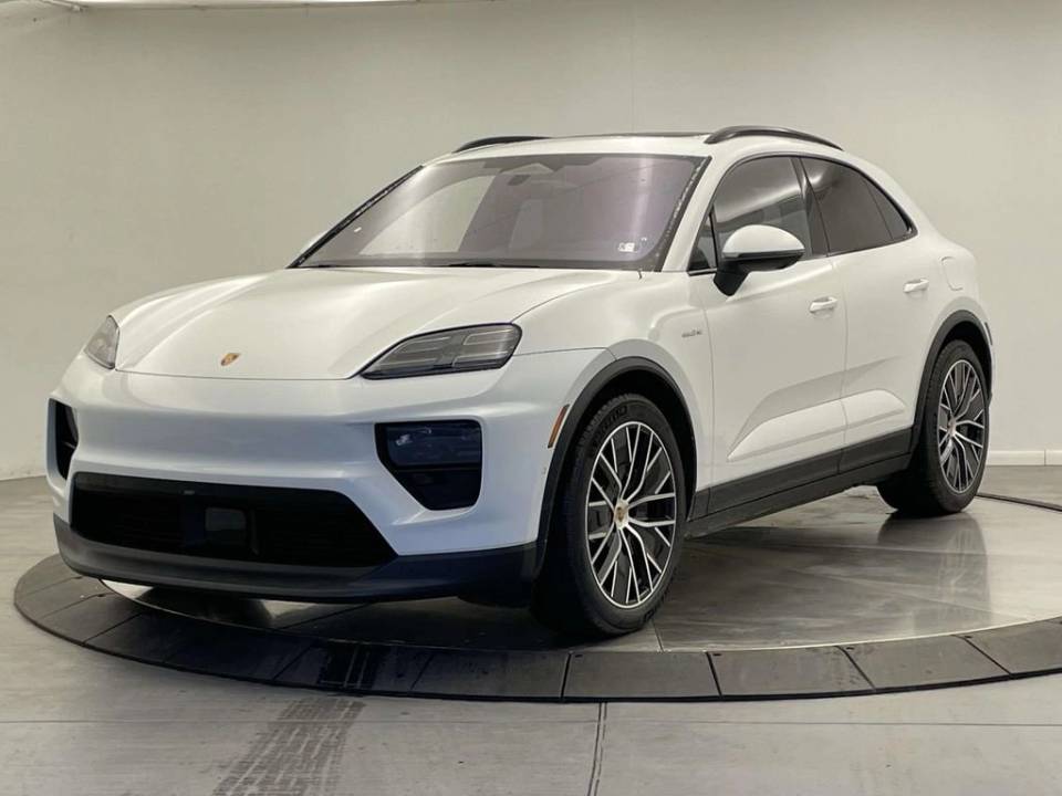 2025 Porsche Macan S