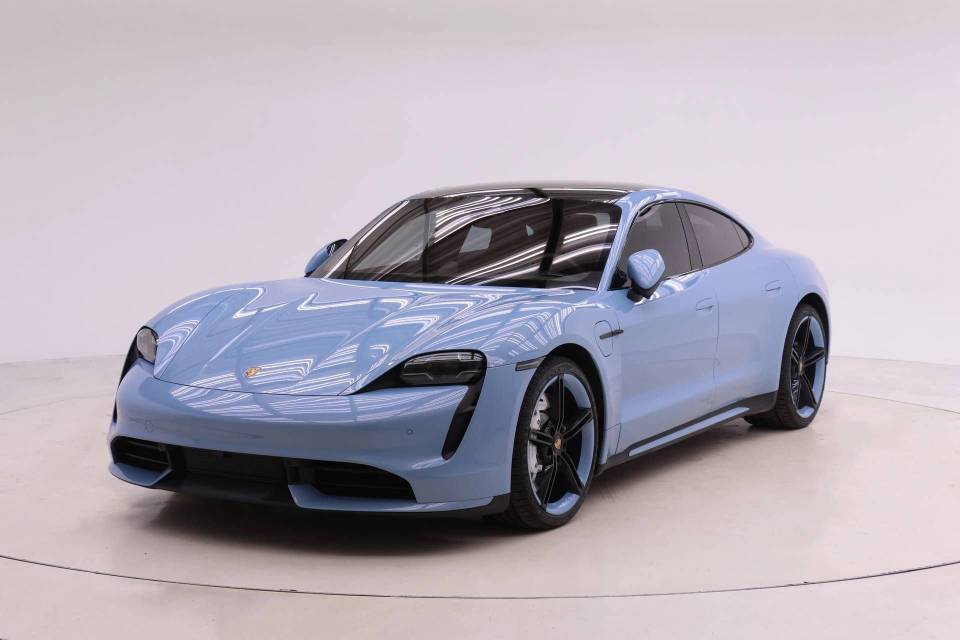 2022 Porsche Taycan Turbo