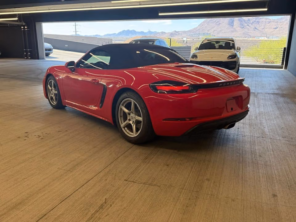 2024 Porsche 718 19