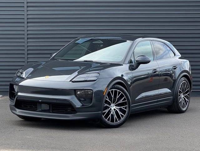 2026 Porsche Macan Base