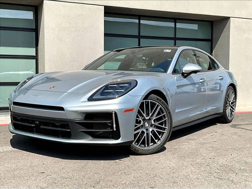 2025 Porsche Panamera