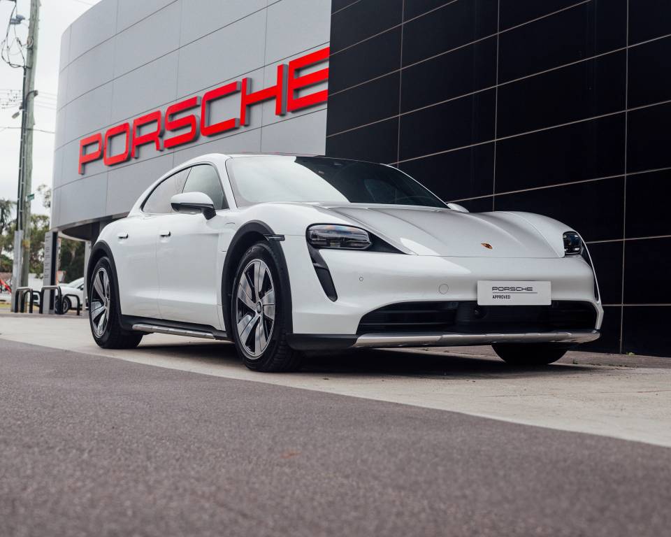 Buy used Porsche Taycan 4 Cross Turismo at Porsche Centre Brighton
