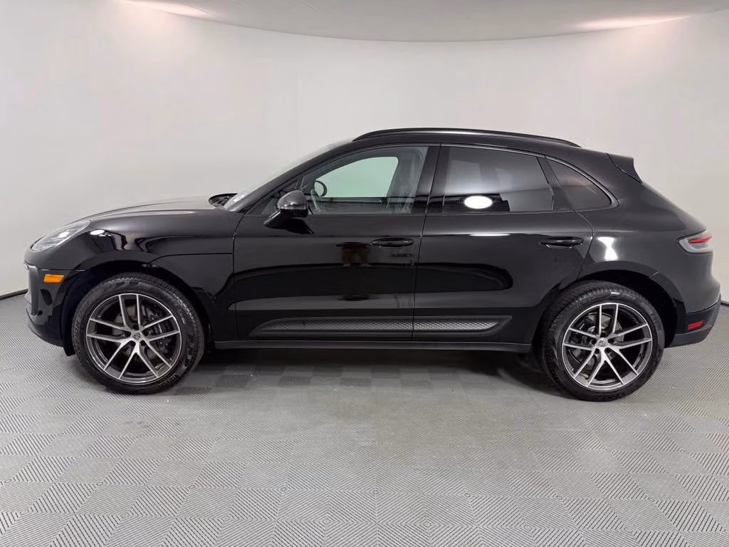 2026 Porsche Macan Base - Photo 12