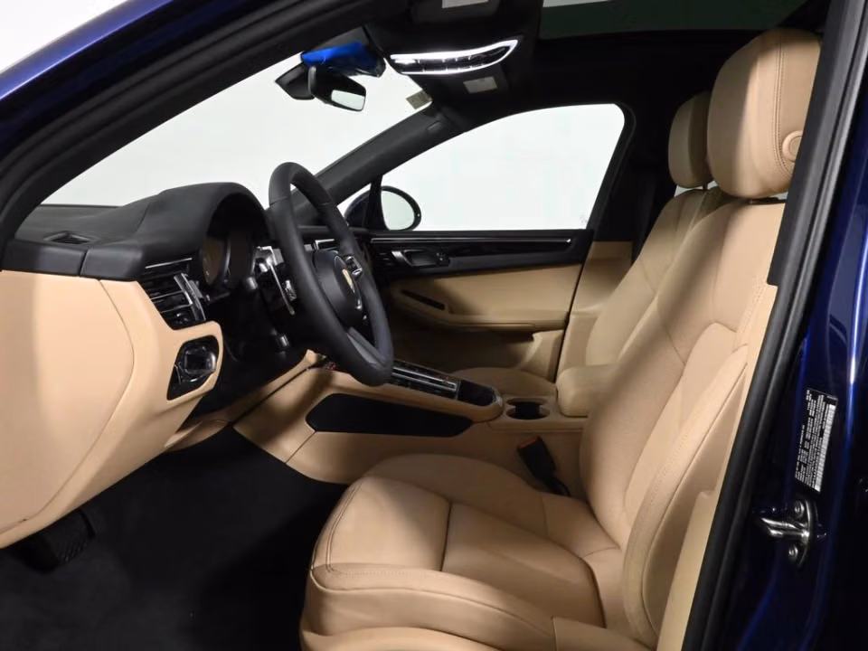2025 Porsche Macan Base - Photo 35