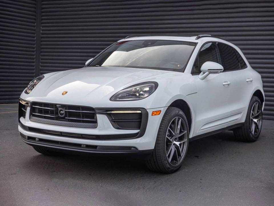 2026 Porsche Macan