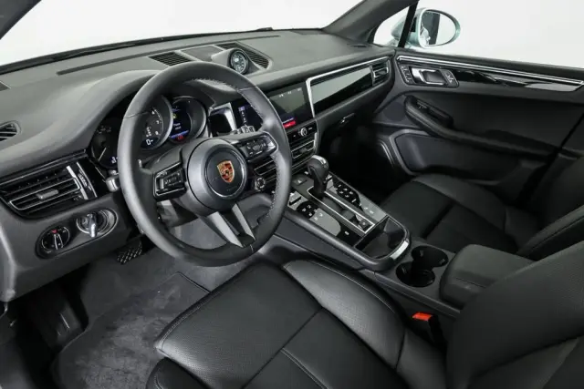 2026 Porsche Macan Base - Photo 30