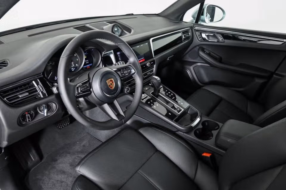 2026 Porsche Macan Base - Photo 27