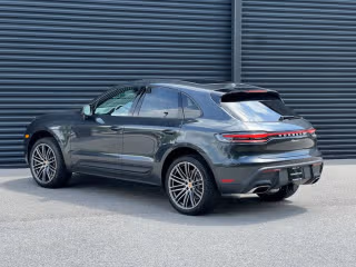 2025 Porsche Macan Base - Photo 17