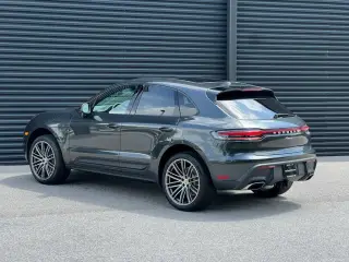 2025 Porsche Macan Base - Photo 21