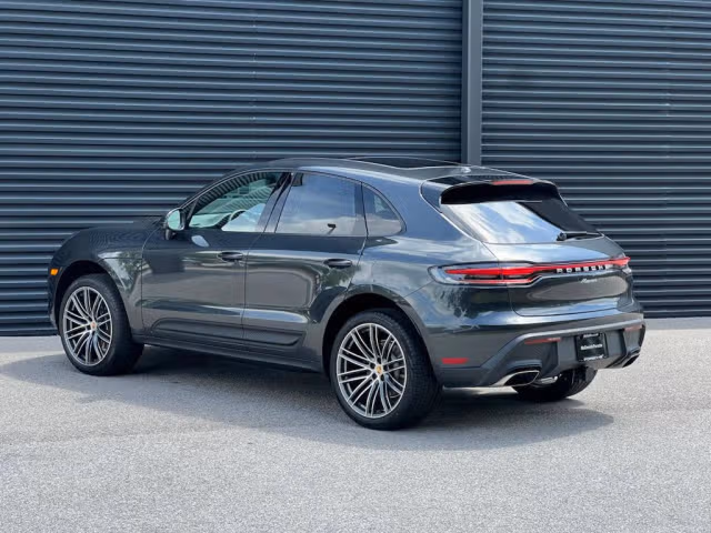 2025 Porsche Macan Base - Photo 18