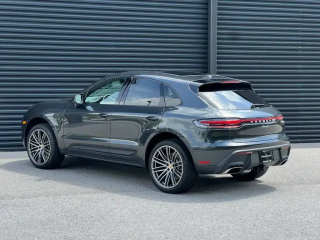 2025 Porsche Macan Base - Photo 22