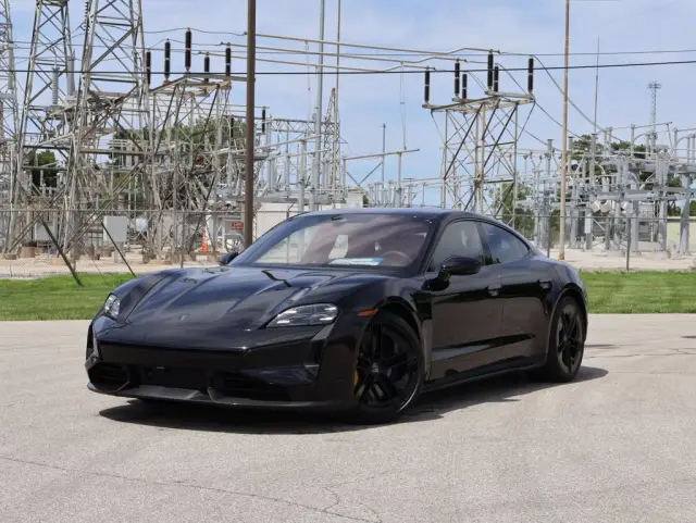 2026 Porsche Taycan Turbo S - Photo 6