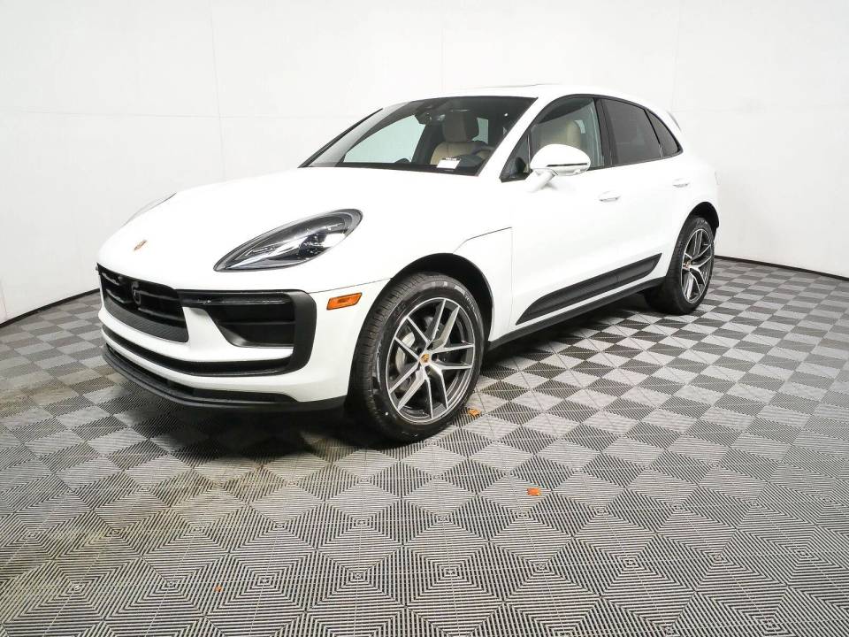 2026 Porsche Macan