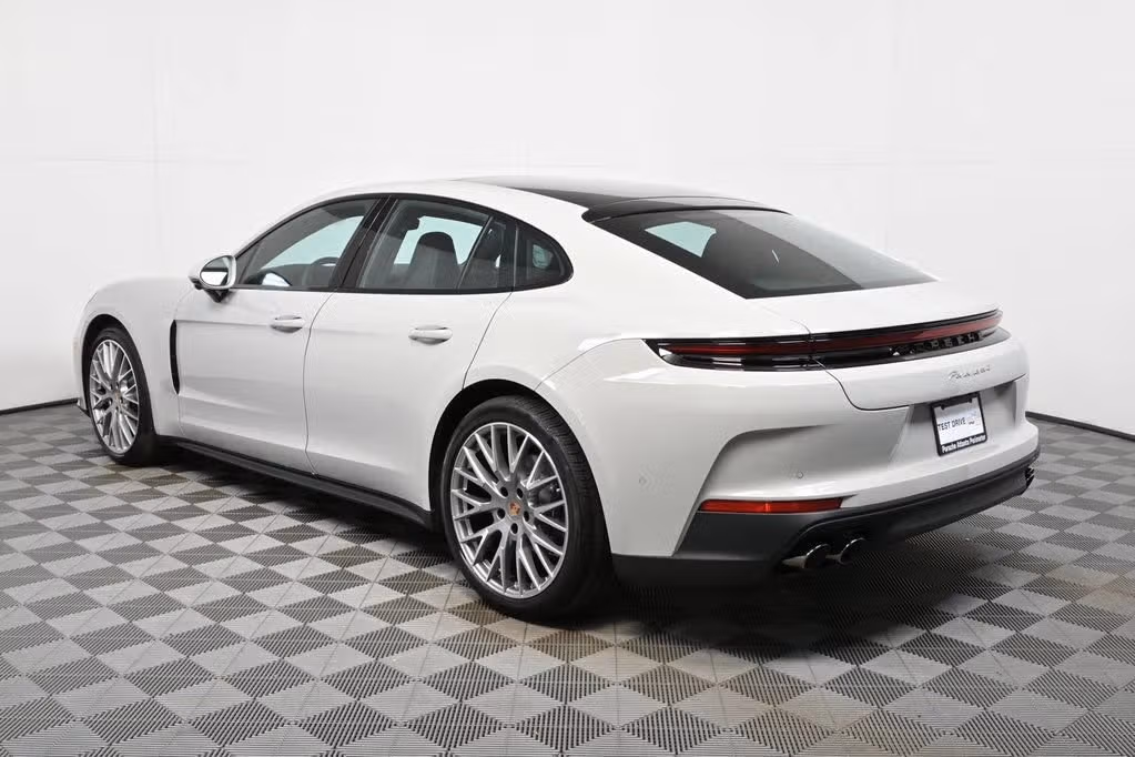 2026 Porsche Panamera Base - Photo 20