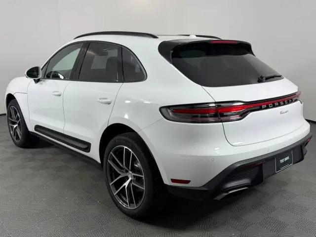 2026 Porsche Macan Base - Photo 22