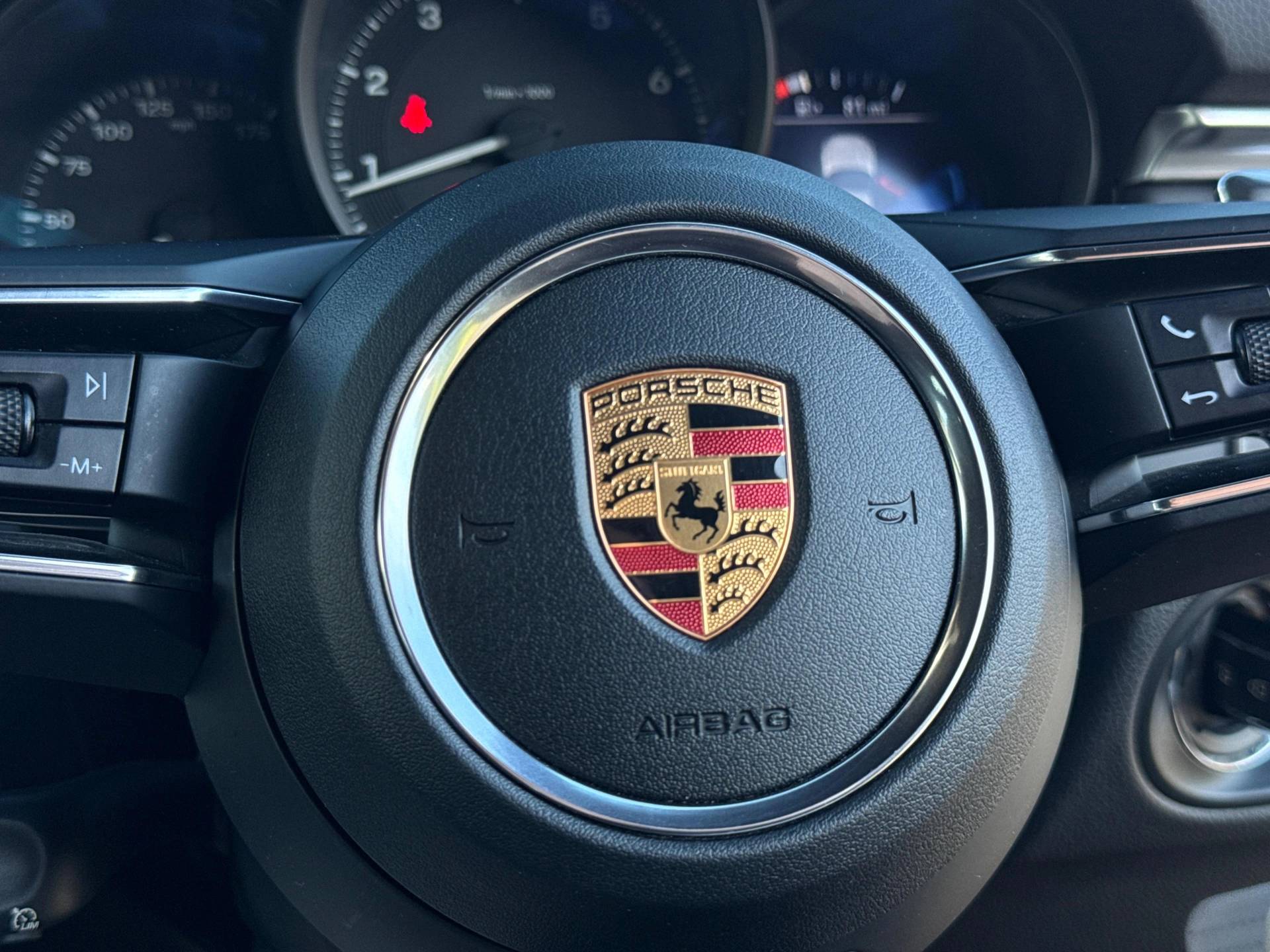 Macan, photo 31 of 31