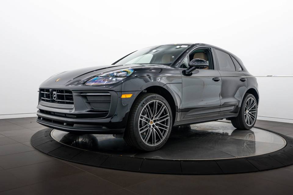 2026 Porsche Macan