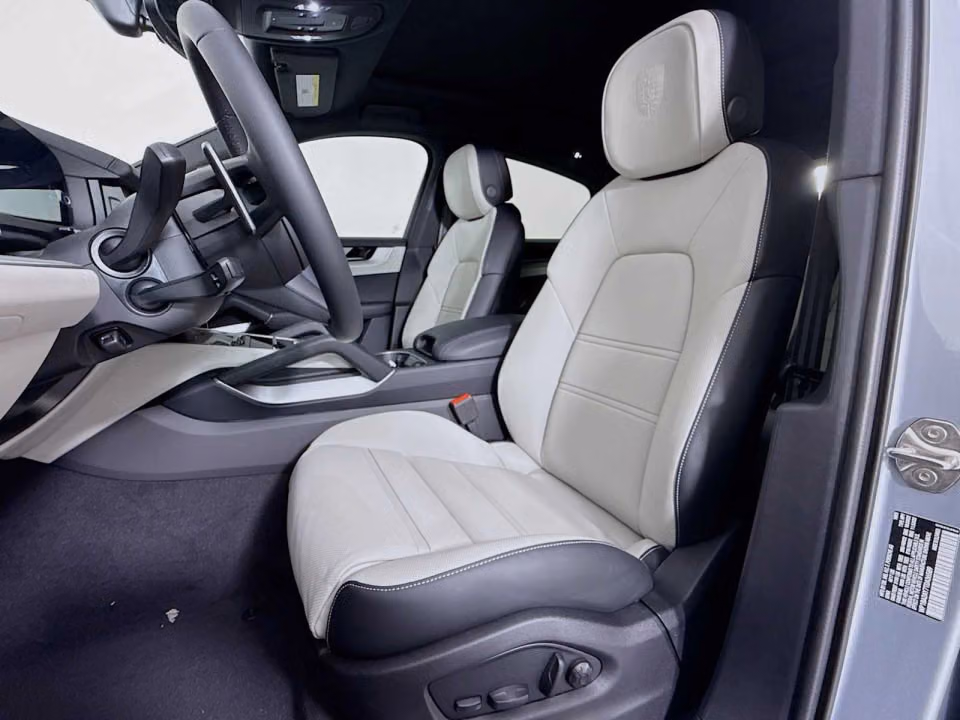 2026 Porsche Cayenne Coupe Base - Photo 35