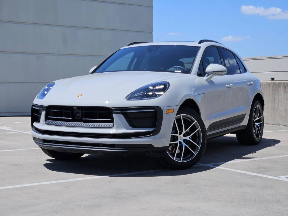 2026 Porsche Macan
