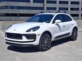 2026 Porsche Macan's photo