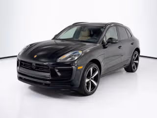 2025 Porsche Macan -'s photo