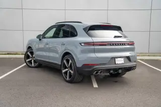 2026 Porsche Cayenne S - Photo 21