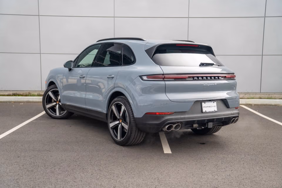 2026 Porsche Cayenne S - Photo 19