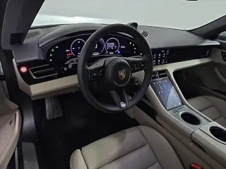 2025 Porsche Taycan Base - Photo 29