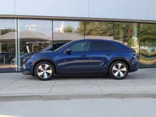 2025 Porsche Macan Base - Photo 13