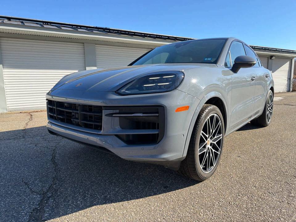 2025 Porsche Cayenne Coup Base
