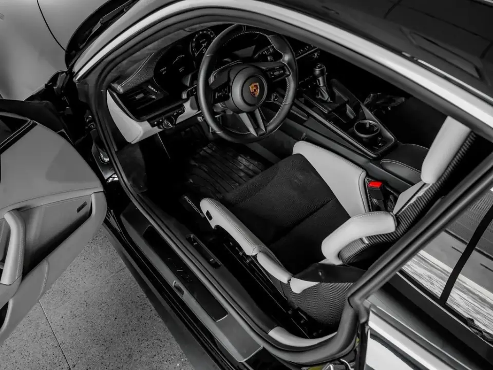 2022 Porsche 911 GT3 - Photo 31