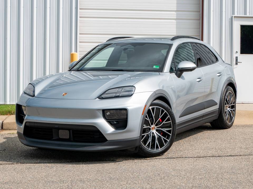 2025 Porsche Macan S