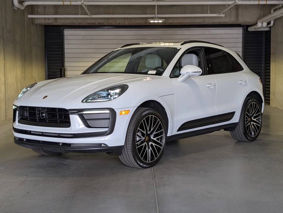 2026 Porsche Macan