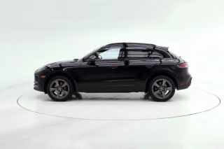 2026 Porsche Macan T - Photo 9
