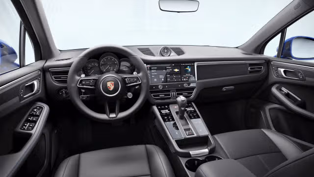 2026 Porsche Macan - Photo 26