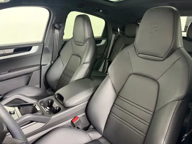 2025 Porsche Cayenne Coup Base - Photo 38