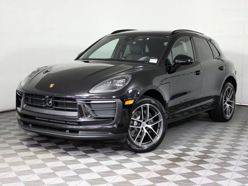 2026 Porsche Macan Base - Photo 8