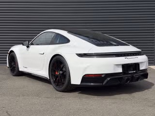 2026 Porsche 911 GTS - Photo 17