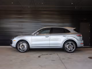 2022 Porsche Cayenne Turbo - Photo 9