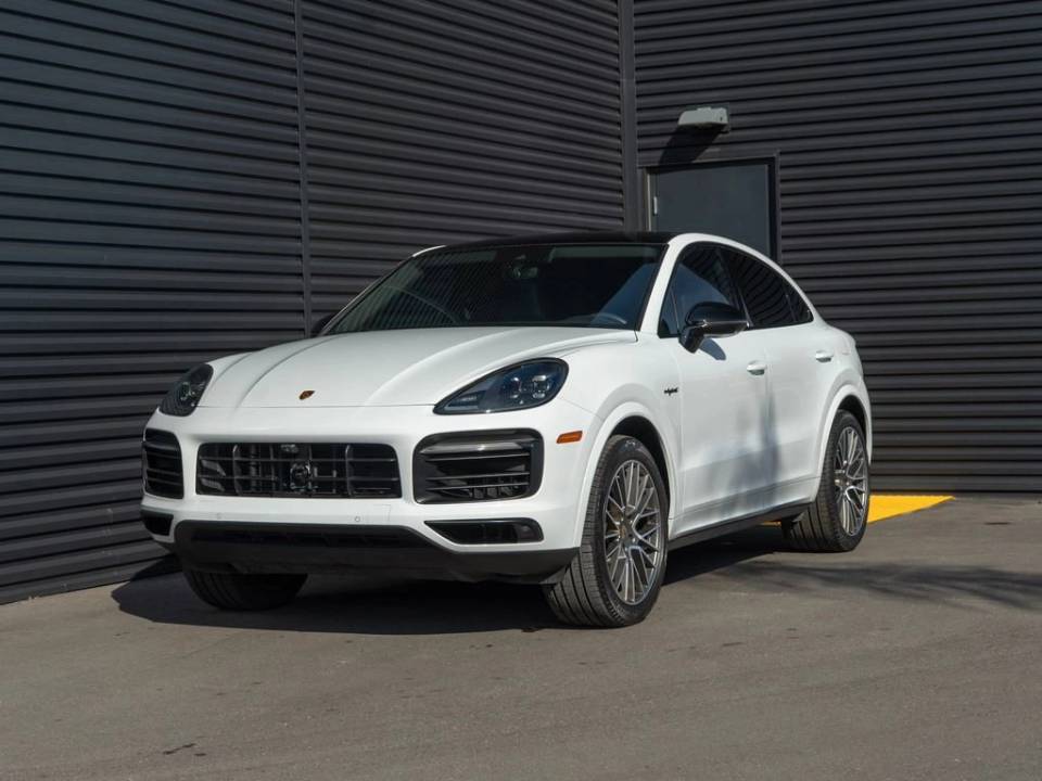 2023 Porsche Cayenne Coup Platinum Edition