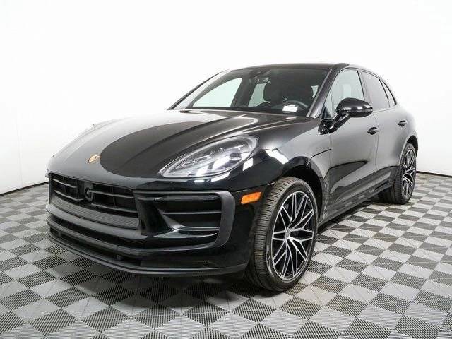 2023 Porsche Macan Base